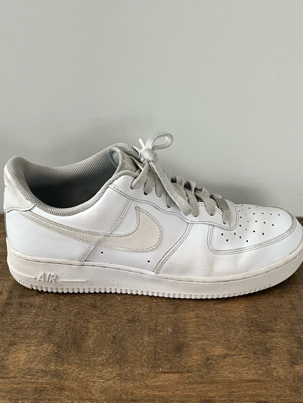 Nike Air Force 1 Low White Leather Sneakers Classic AF1 Size 10